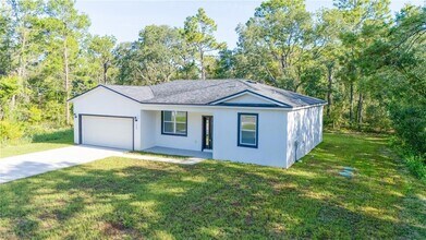 125 Fisher Way in Ocklawaha, FL - Building Photo - Building Photo
