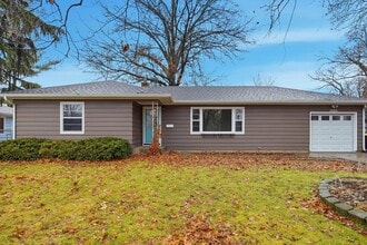 1205 Kay Ave in Rockford, IL - Building Photo - Building Photo