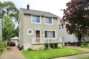 671 Wordsworth St in Ferndale, MI - Building Photo