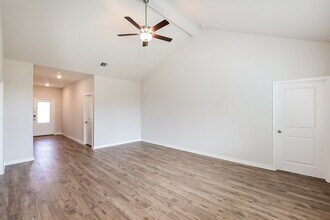 428 Mustang Trot Dr in Katy, TX - Foto de edificio - Building Photo