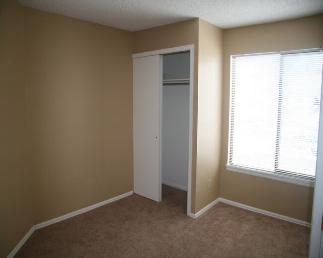 960 Acapulco Ct in Colorado Springs, CO - Building Photo - Building Photo