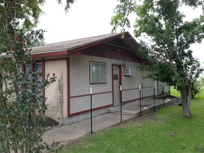 15301 Hebbe Ln in Pflugerville, TX - Building Photo - Building Photo