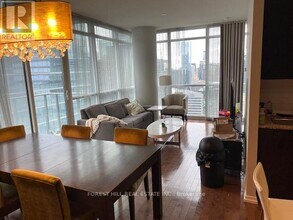 55-3555 Bremner Blvd in Toronto, ON - Building Photo - Building Photo