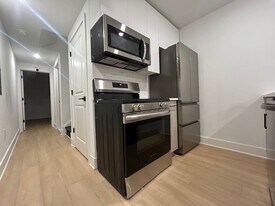 612 N 39th St in Philadelphia, PA - Building Photo