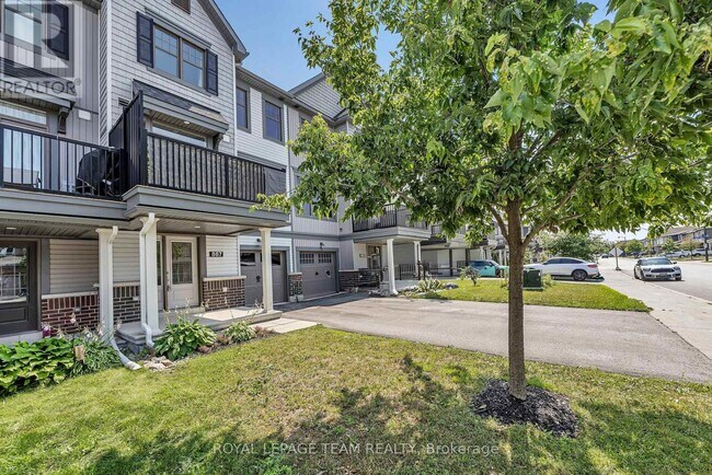property at 887 Kilbirnie Dr