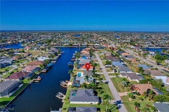 2126 SW 48th Terrace in Cape Coral, FL - Building Photo - Building Photo