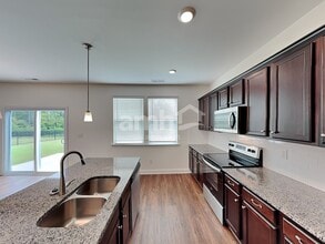 2144 Laurel Walk Ln in Belmont, NC - Building Photo - Building Photo