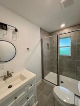 520 McGuire Ln in Huntsville, TX - Building Photo - Building Photo