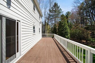 7 Sunnyside Ave in Wellesley, MA - Building Photo - Building Photo