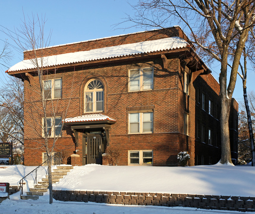 Summit View Apartments in St. Paul, MN - Foto de edificio