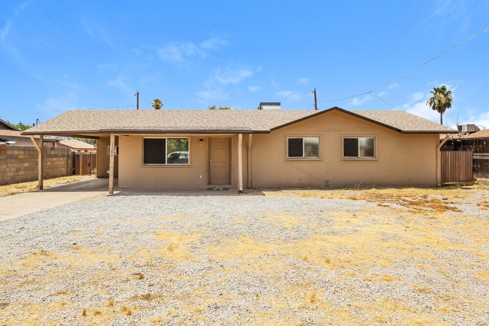 17240 N 15th Ave in Phoenix, AZ - Building Photo