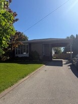 713 Yeremi St in Pickering, ON - Building Photo