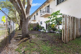 2741 NE 4th St in Homestead, FL - Building Photo - Building Photo