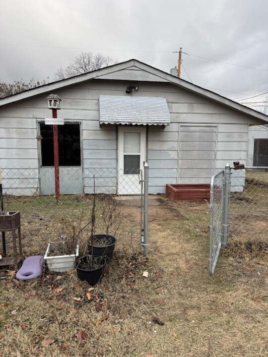 219 N Seminole Ave in Bartlesville, OK - Building Photo