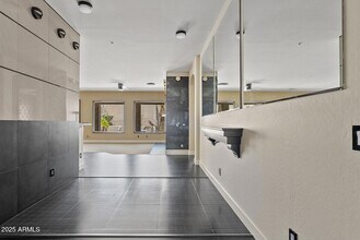 8274 E Tailspin Ln, Unit #1 in Scottsdale, AZ - Building Photo - Building Photo