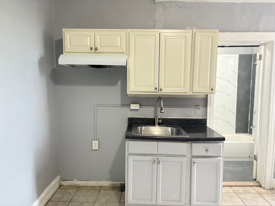 296 Wainwright St, Unit B3 in Newark, NJ - Foto de edificio