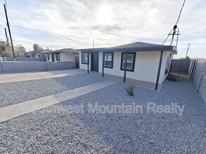 7412 N 62nd Ave in Glendale, AZ - Building Photo - Building Photo