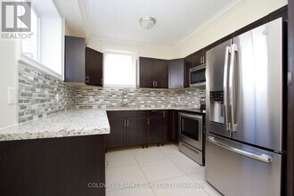 230-230 Annis St in Oshawa, ON - Building Photo - Building Photo
