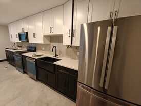 1806 S Jefferson St, Unit 01 in Chicago, IL - Building Photo