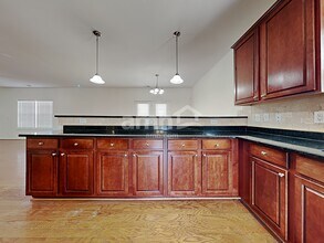 10 Oakville Ct in McLeansville, NC - Building Photo - Building Photo