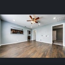 5136 Bourquin St in Dallas, TX - Building Photo - Building Photo