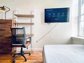 Furnished room/NOT APARTMENT in Brooklyn, NY - Building Photo - Building Photo