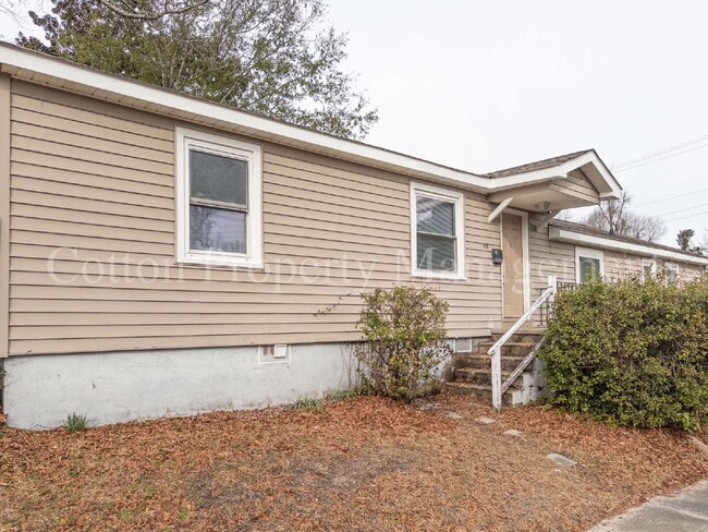 property at 417 N 13th St