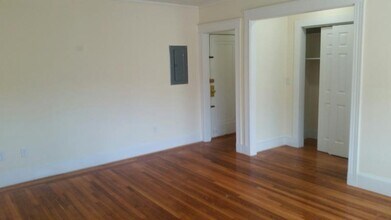 1615 Commonwealth Ave, Unit 15 in Boston, MA - Foto de edificio - Building Photo