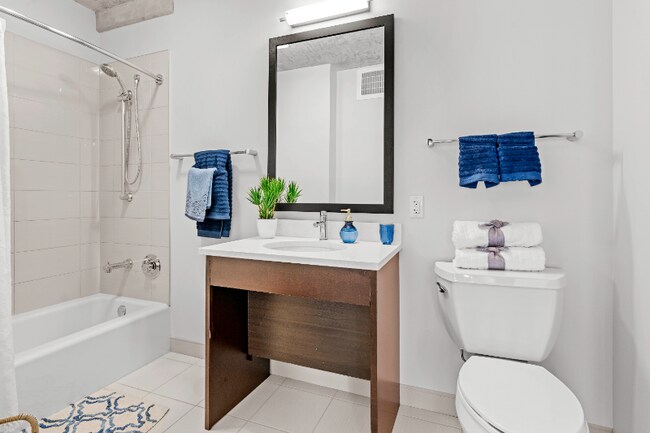 5 S Green St in Chicago, IL - Building Photo - Building Photo