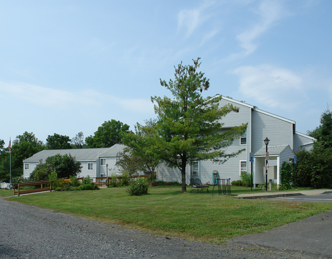 Rivertown Apartments I in Athens, NY - Building Photo - Building Photo