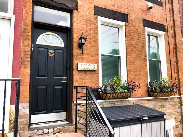 1003 S 13th St in Philadelphia, PA - Foto de edificio