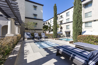 Meridian Place Apartment Homes in Northridge, CA - Building Photo - Building Photo