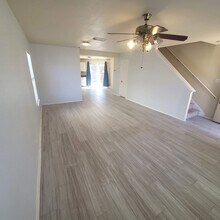 42 Latrobe Post in San Antonio, TX - Building Photo - Building Photo