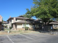 9063 Folsom Blvd in Sacramento, CA - Building Photo - Building Photo