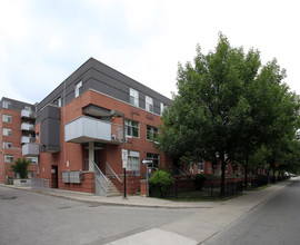 Perth Avenue Apartments in Toronto, ON - Building Photo - Building Photo