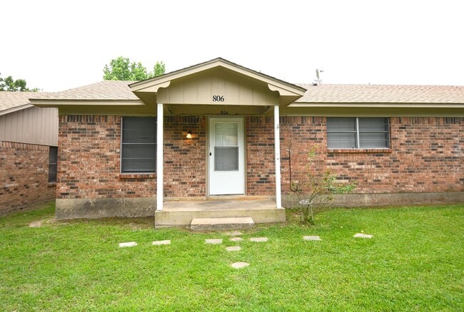 property at 806 Fleetwood