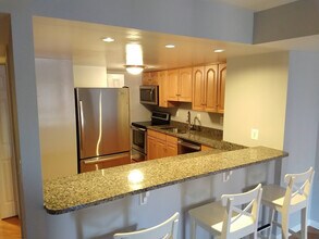 1600 Prince St, Unit 305 1600 Prince Street in Alexandria, VA - Building Photo - Building Photo