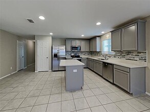 2220 Heaton St in Forney, TX - Building Photo - Building Photo