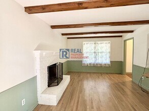 3320 S Locust St in Denver, CO - Building Photo - Building Photo