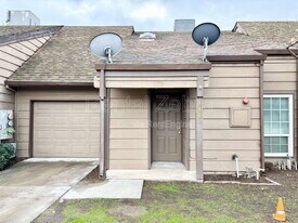 1131 Colorado Ave in Turlock, CA - Building Photo