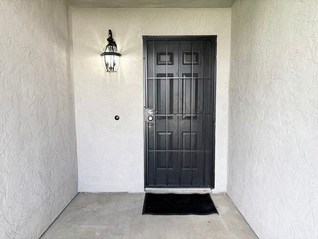 3571 Lake Crest Dr in Lake Elsinore, CA - Building Photo - Building Photo