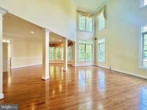 1460 Carrington Ridge Ln in Vienna, VA - Building Photo - Building Photo