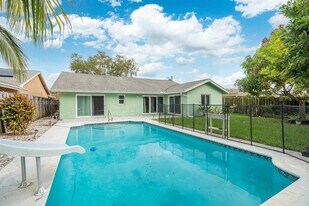 4125 NW 96th Terrace in Sunrise, FL - Building Photo