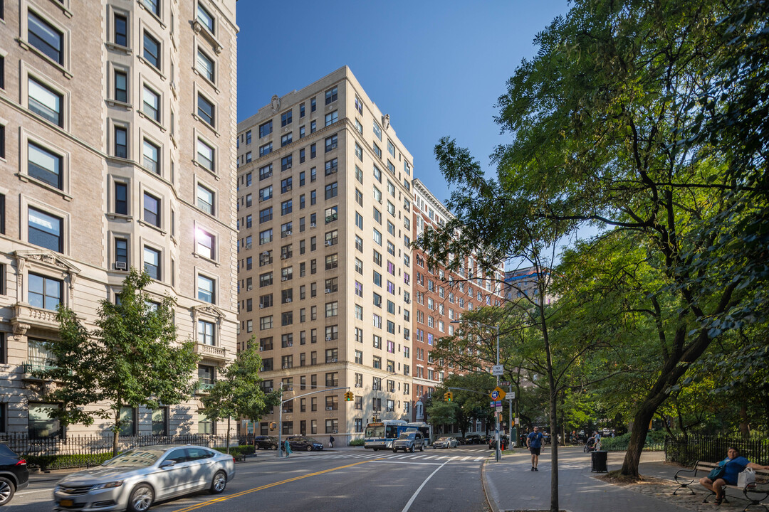 The Esplanade Company in New York, NY - Building Photo