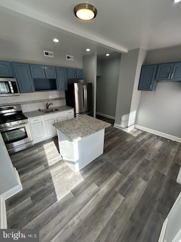 5352 Lena St in Philadelphia, PA - Building Photo - Building Photo