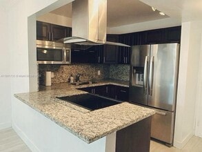 2350 NE 135th St, Unit 401 in North Miami, FL - Building Photo - Building Photo