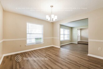 537 Woodview Dr in Longwood, FL - Foto de edificio - Building Photo