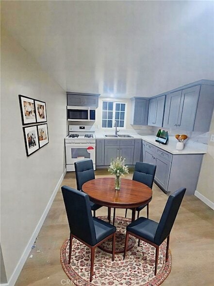 property at 2603 Lincoln Park Ave