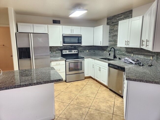 4320 E Morrow Dr in Phoenix, AZ - Building Photo - Building Photo