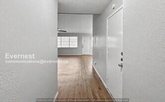 11926 Loveland Pass Dr in Houston, TX - Building Photo